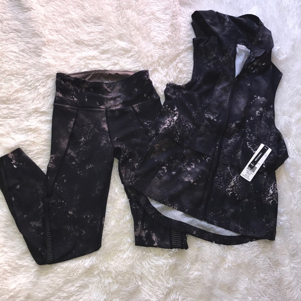 Set:Nanette Lepore Sleeveless Layer Vest - Picture 8 of 16
